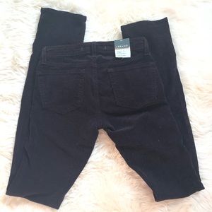 612 Pencil Leg Corduroy Pants in Mulberry